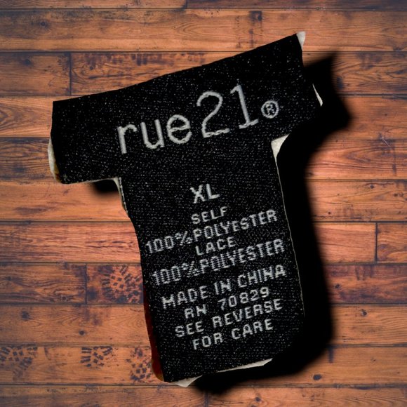 Dusty Pink Rue 21 Floral Camisole w/Handkerchief Hem - Picture 3 of 7